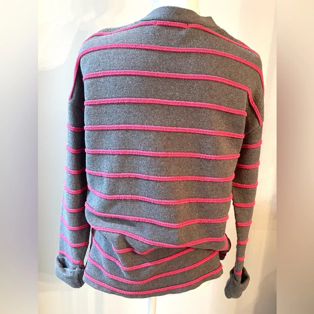 Liz Claiborne measurements 19”